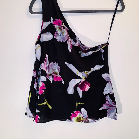 One Shoulder Black & Floral Top NY & Co. - Picture 6 of 8